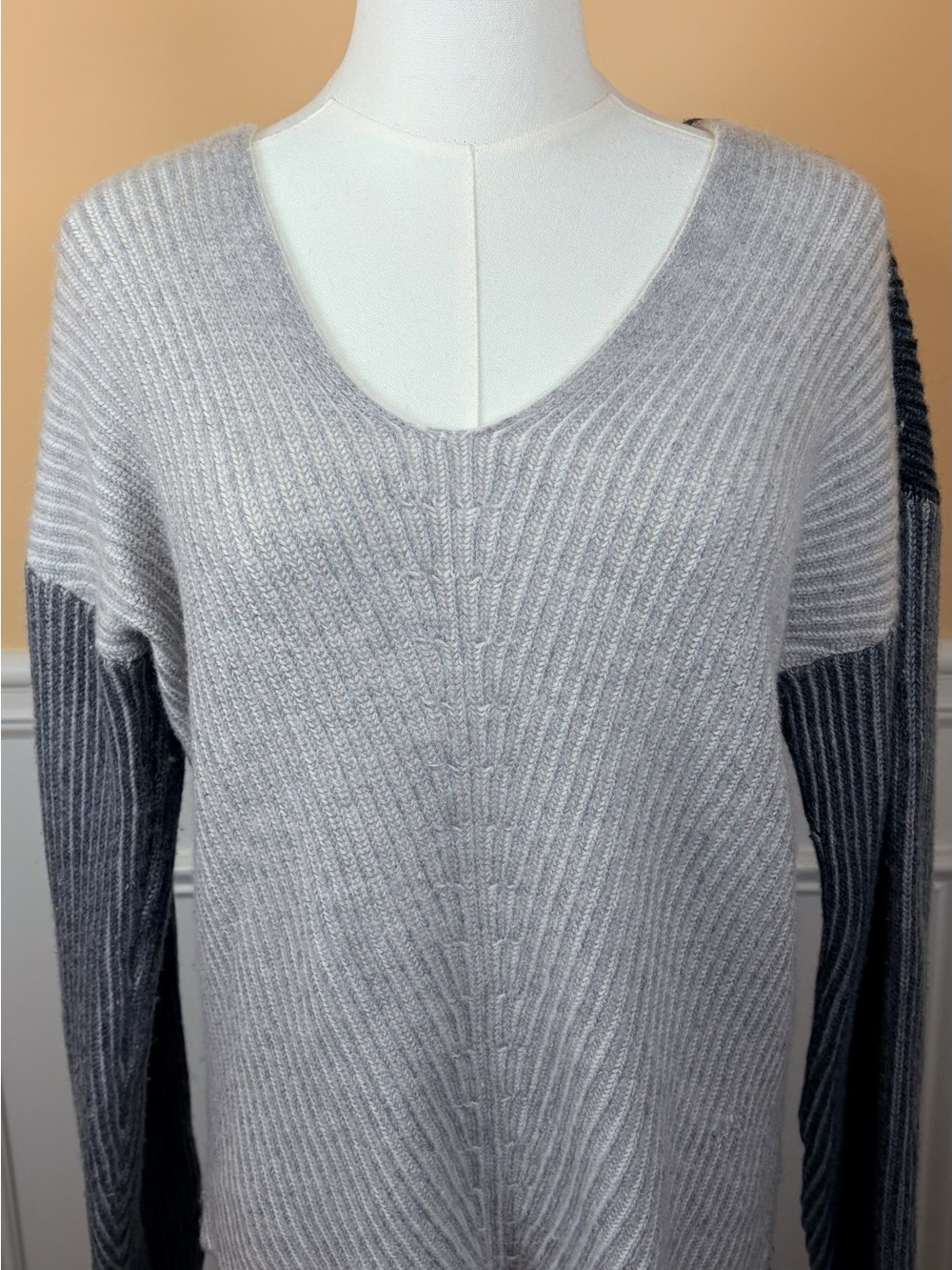 🩶 NAADAM Wool Cashmere Colorblock Ribbed Sweater • Mended • Gray